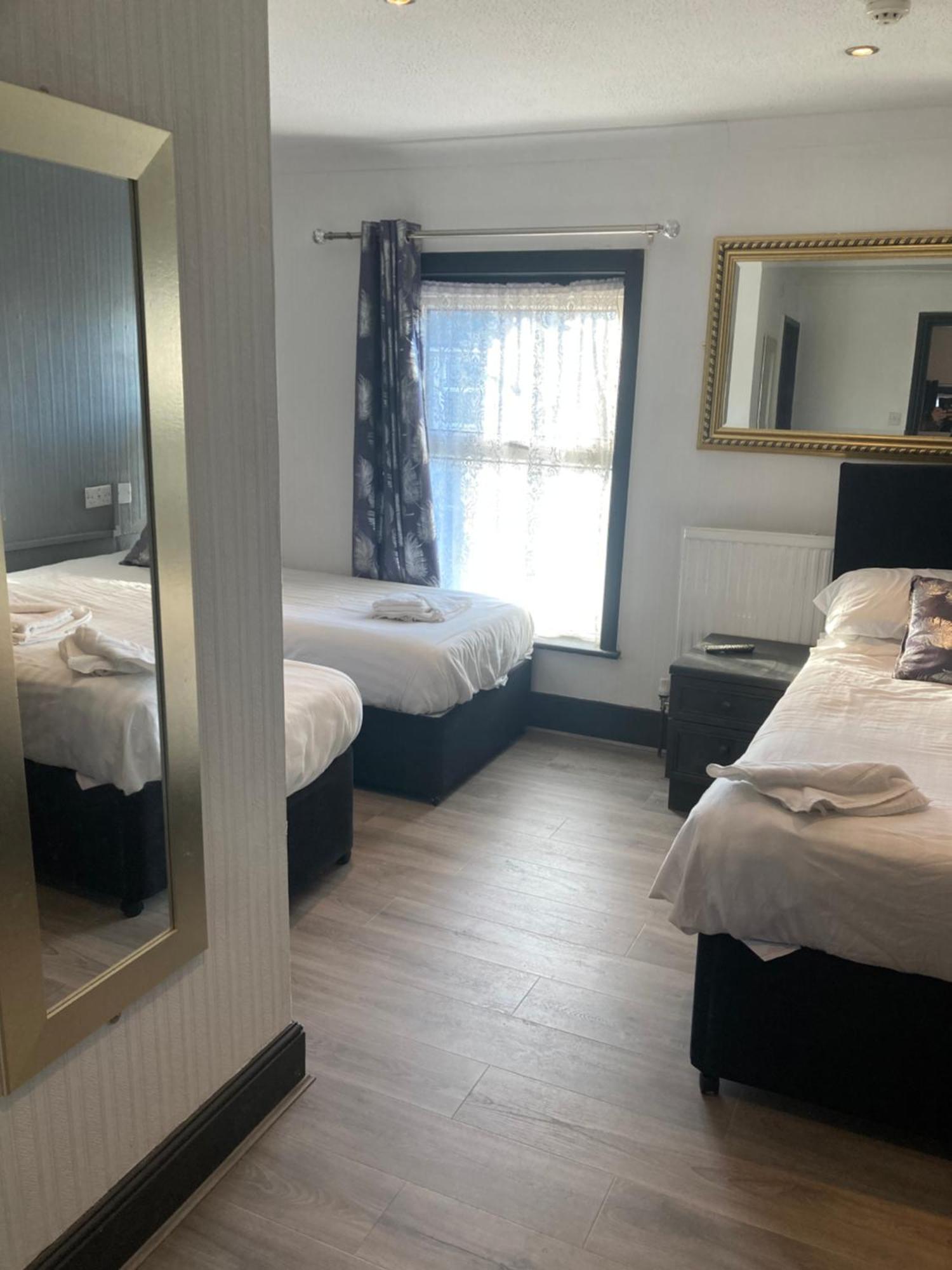Abingdon Lodge Hotel Райд Екстер'єр фото